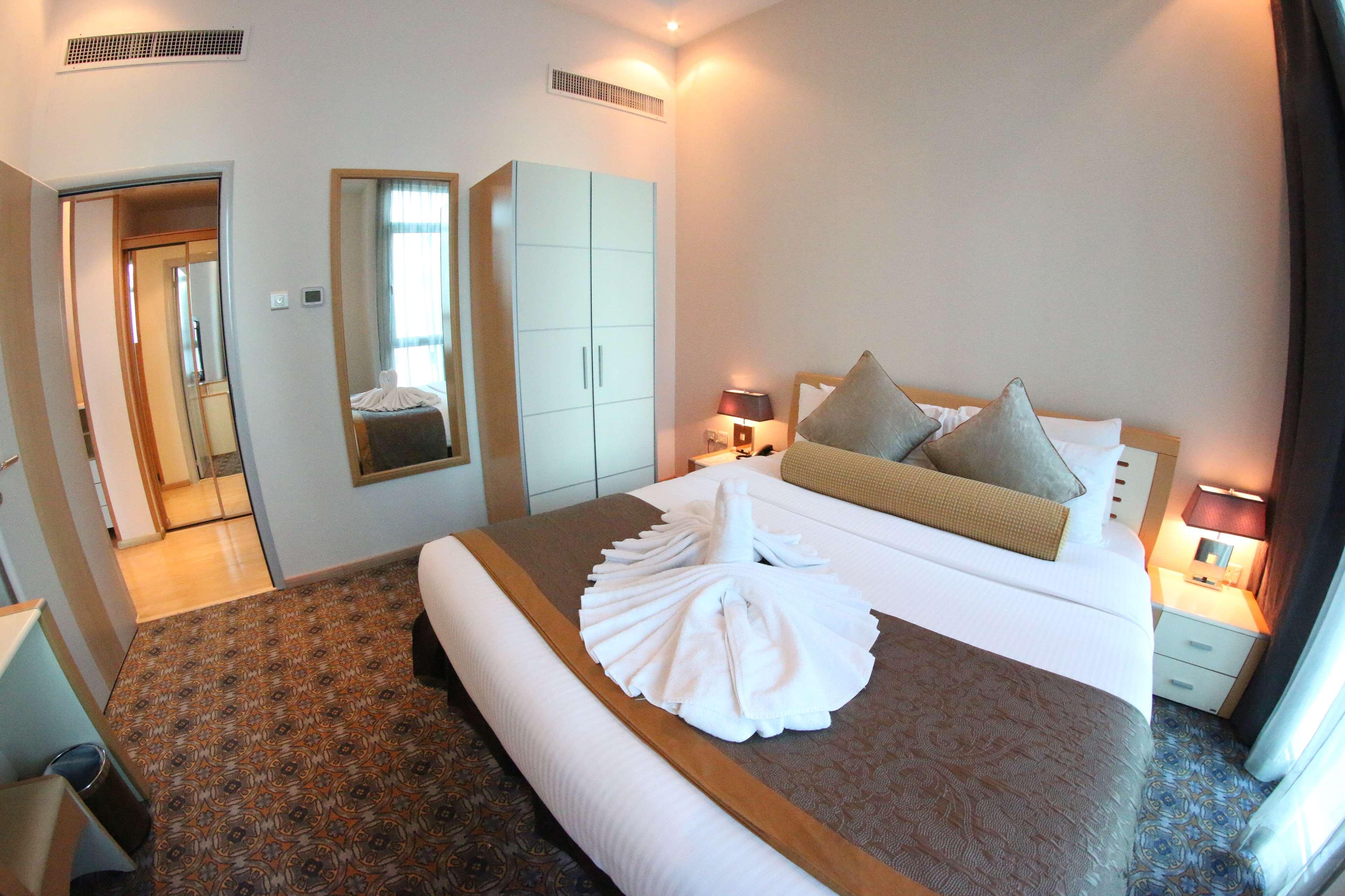 Elite Seef Residence And Hotel Manama Exterior photo